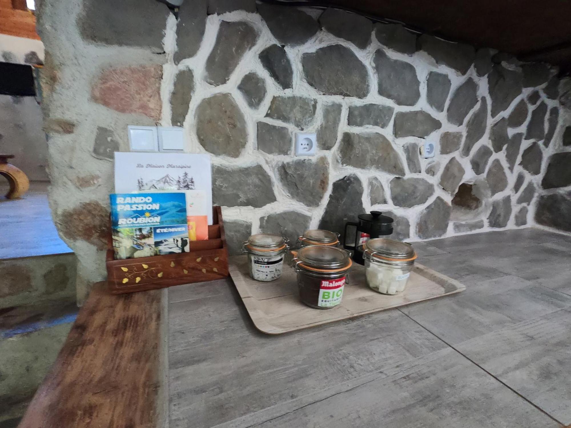Maison Maralpine Roubion Habitación foto